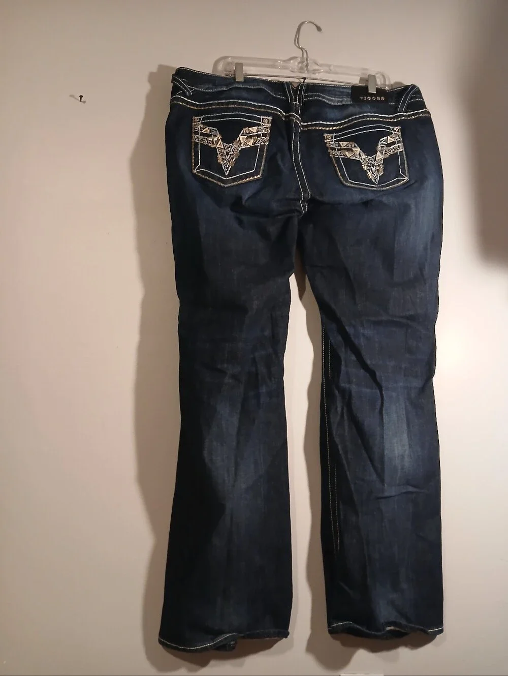 Vigoss Womans Dark Wash Blue Jeans. 